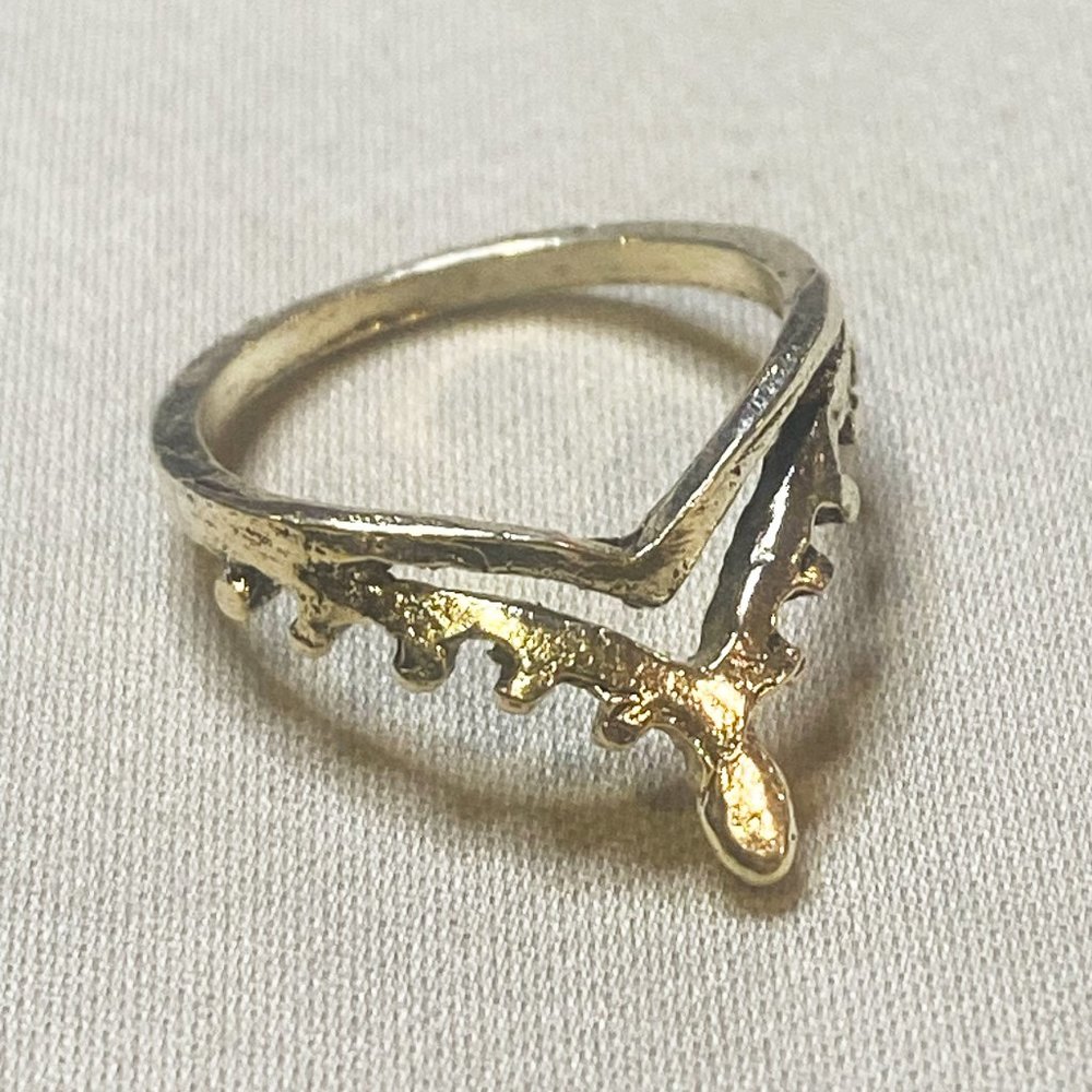 Crown style Silver Boho Ring Stackable Small Ring Grunge Goth Punk